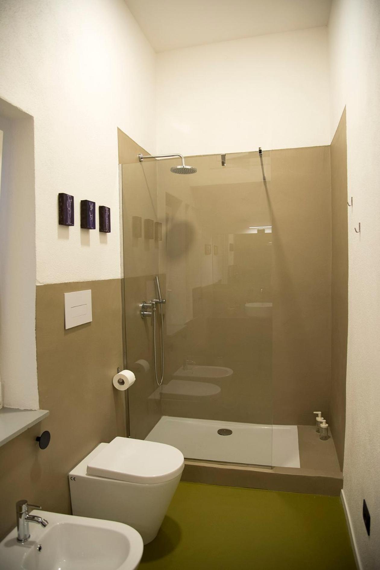 Azizo, La Apartamento